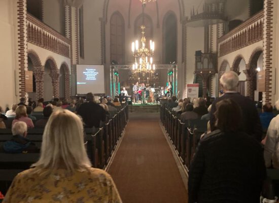 Thema: deutsch-englische Lieder...